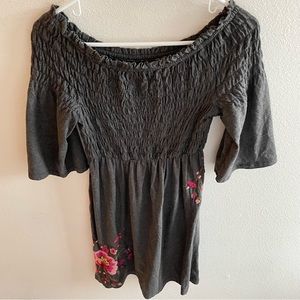Johnny was dress gray smocked babydoll dress embroidered size small